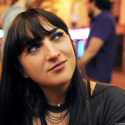Portrait de Séverine Gautier, consultante en communication éditoriale et visuelle